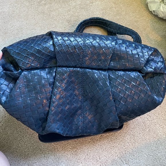 Vera Wang Purse - Picture 3 of 11